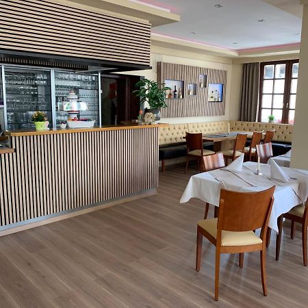 Hotel Deutsches Haus למפרטהיים מראה חיצוני תמונה