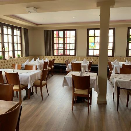 Hotel Deutsches Haus למפרטהיים מראה חיצוני תמונה