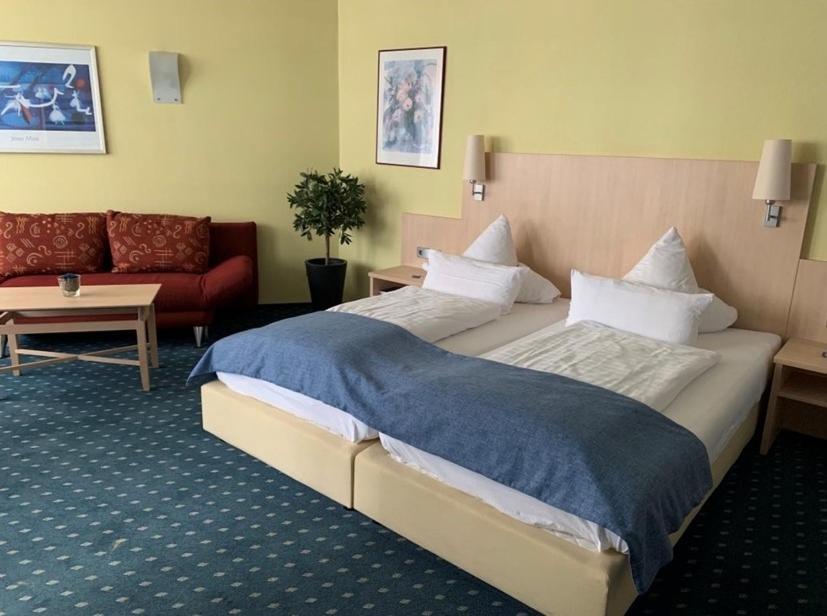 Hotel Deutsches Haus למפרטהיים מראה חיצוני תמונה